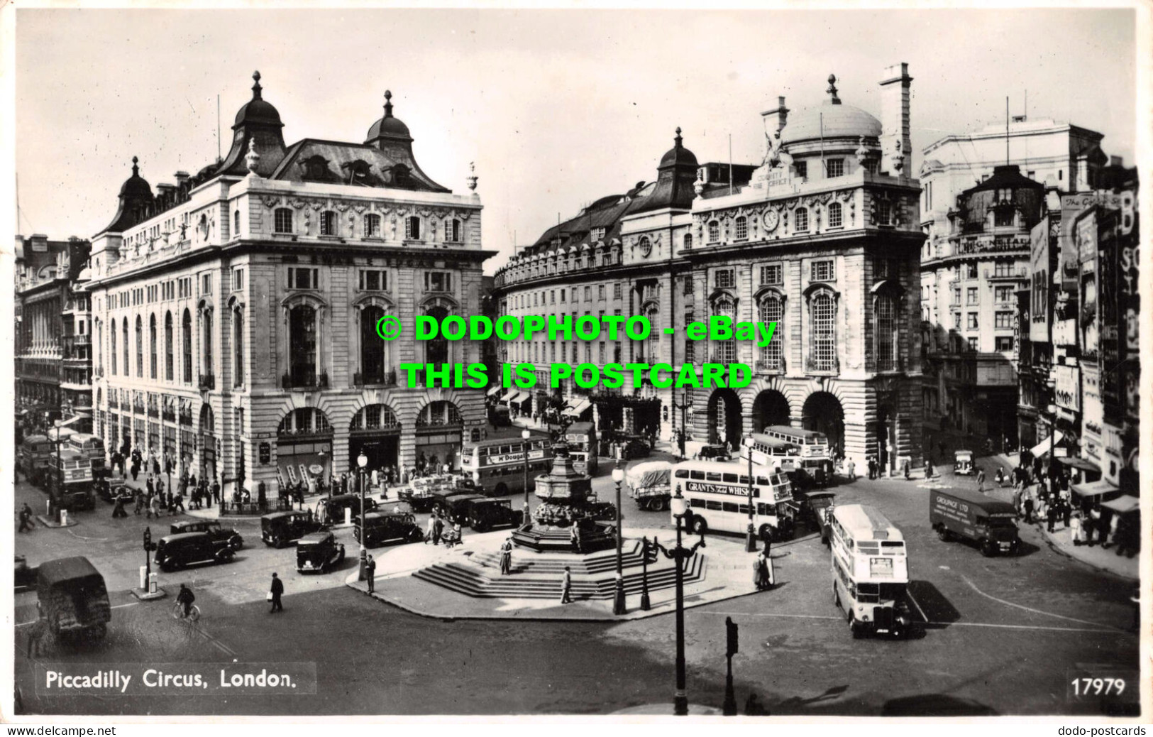 R534973 London. Piccadilly Circus. Harrods. RP. 1952 - Otros & Sin Clasificación