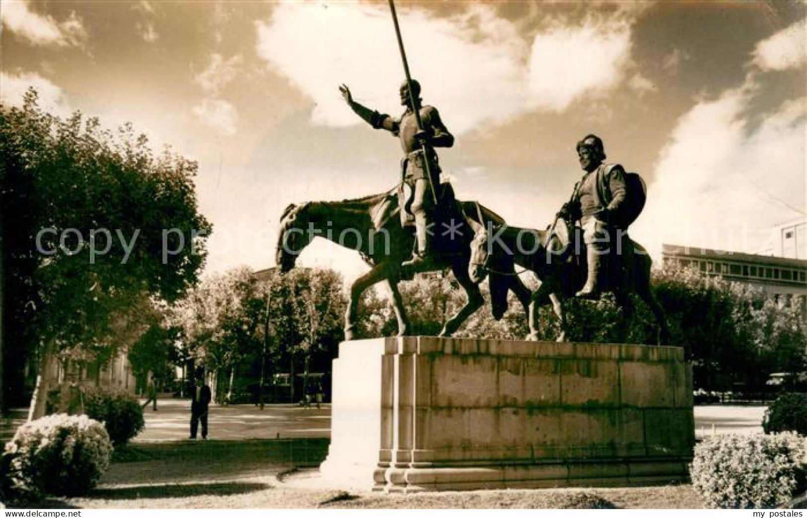 73781419 Madrid Spain Monumento A Don Quijote Madrid Spain - Sonstige & Ohne Zuordnung