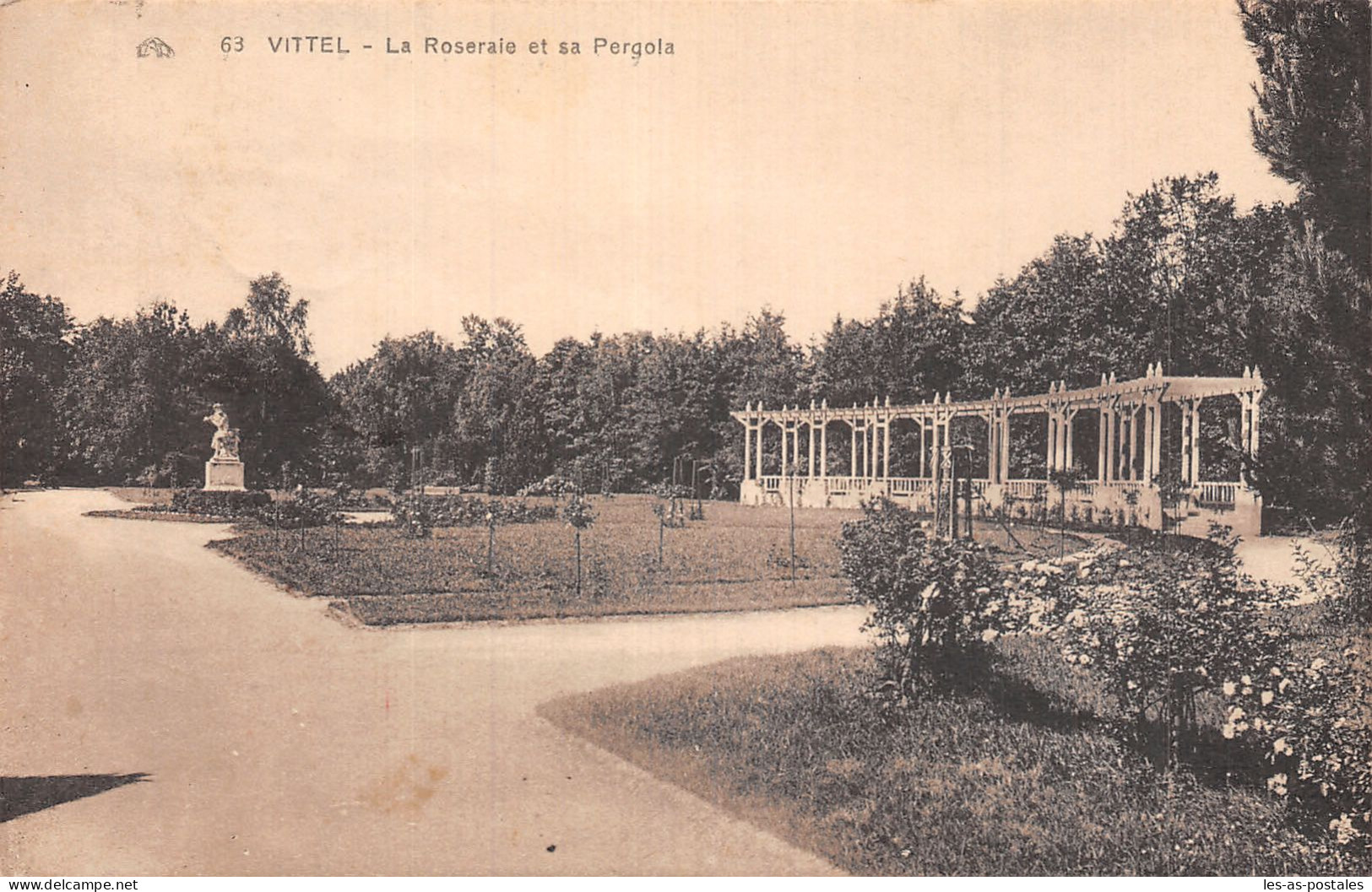 88 VITTEL LA ROSERAIE ET SA PERGOLA  - Contrexeville