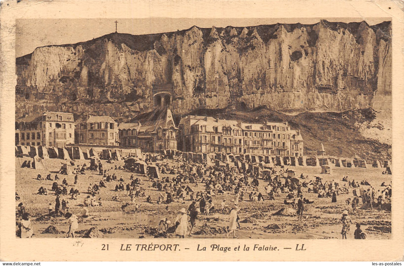 76 LE TREPORT LA PLAGE ET LA FALAISE  - Le Treport