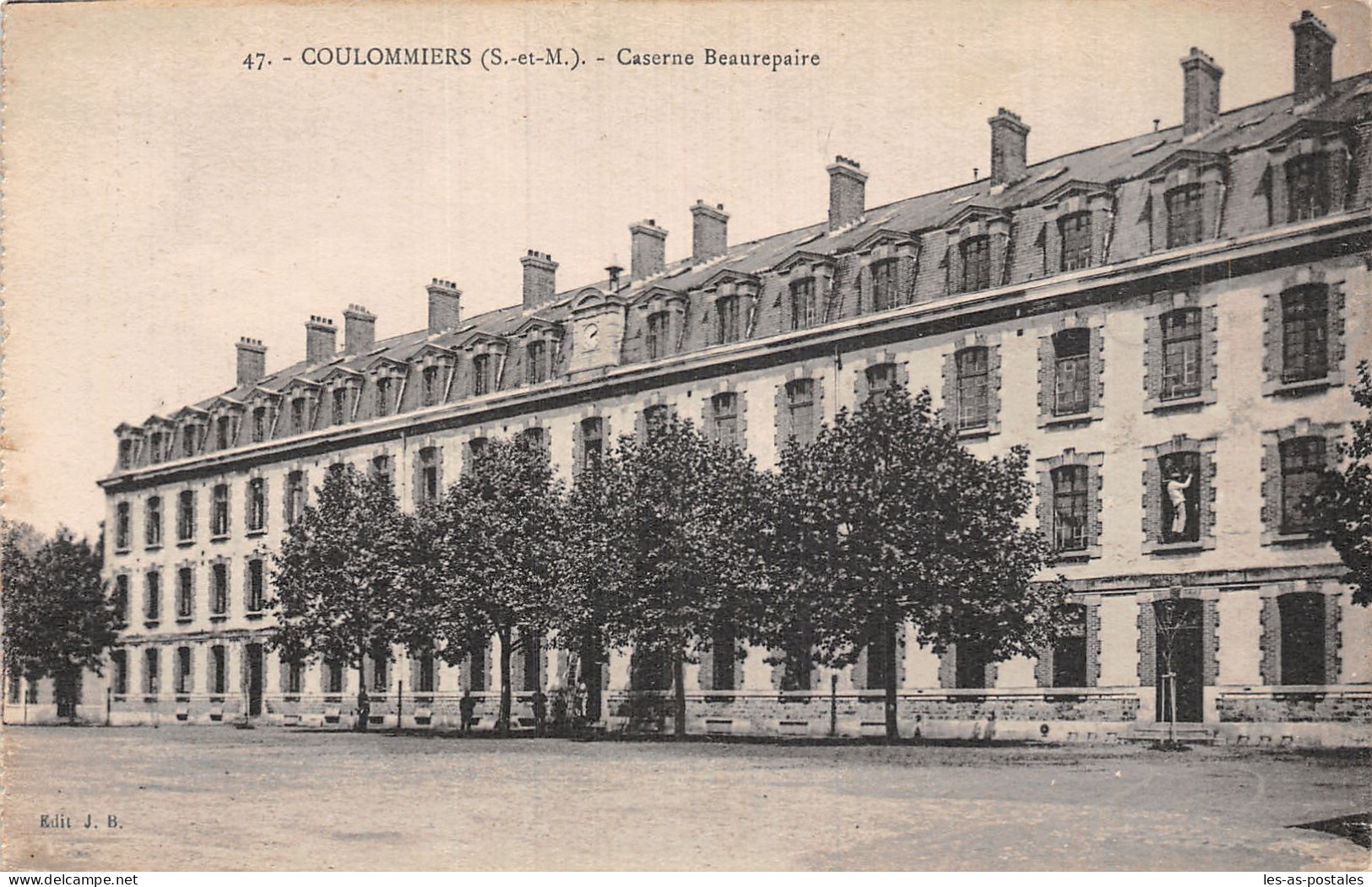 77 COULOMMIERS CASERNE BEAUREPAIRE - Coulommiers