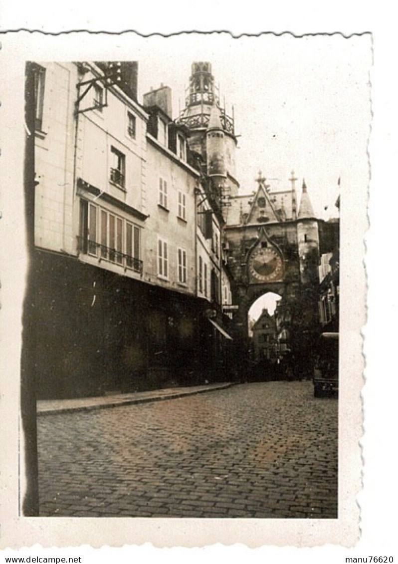 Ref 1 - Photo : Porte De L'horloge à Auxerre  - France . - Europa