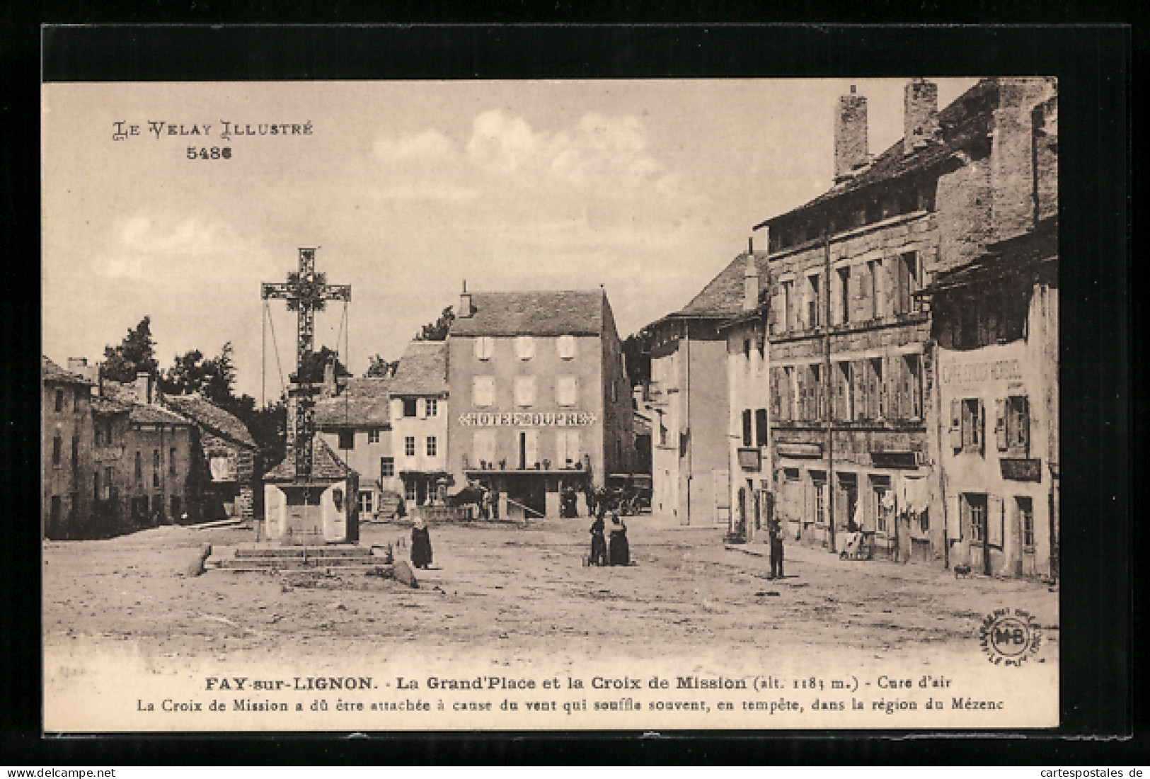 CPA Fay-sur-Lignon, La Grand` Place Et La Croix De Mission  - Andere & Zonder Classificatie
