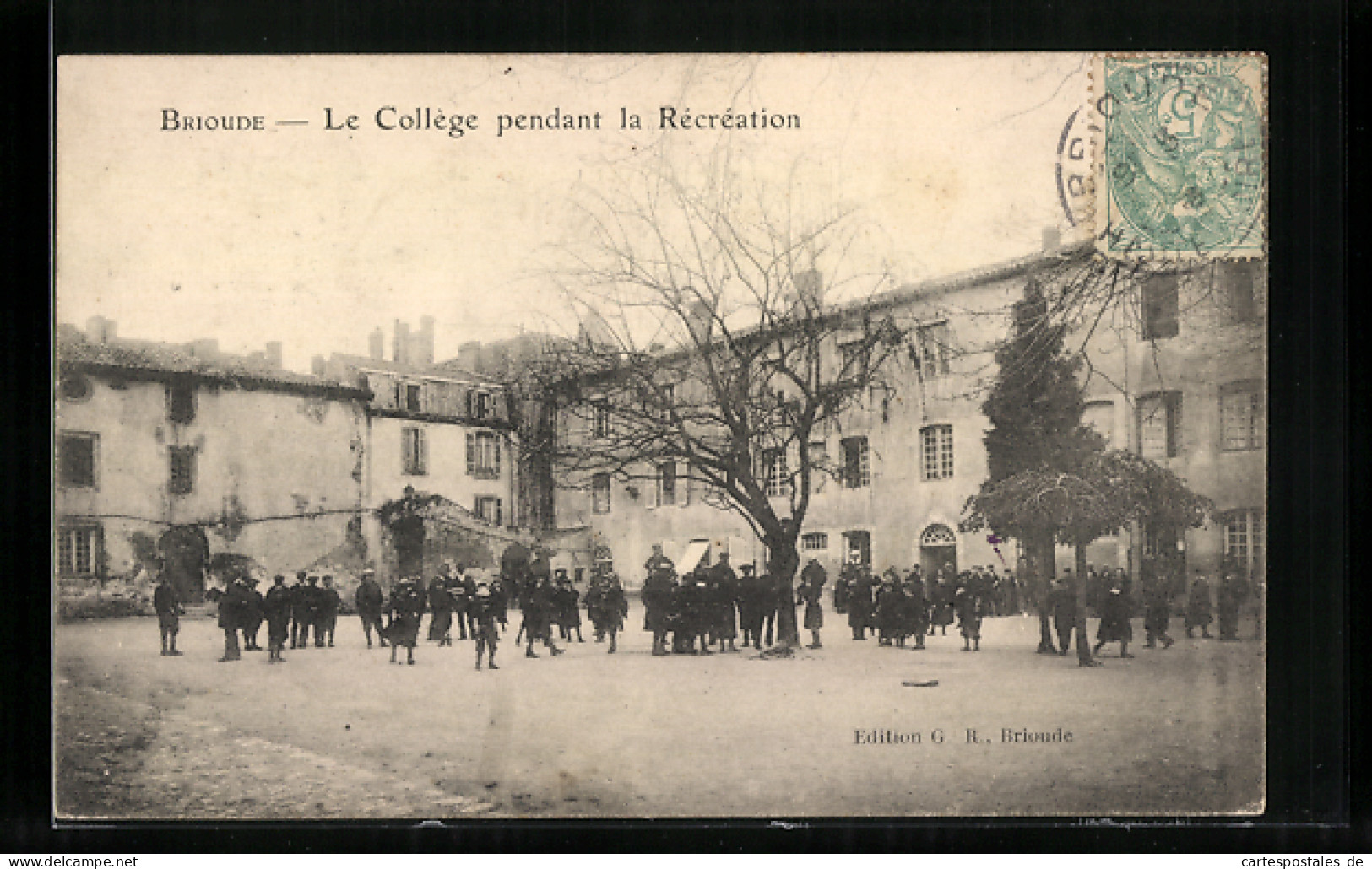 CPA Brioude, Le Collège Pendant La Récreation  - Brioude