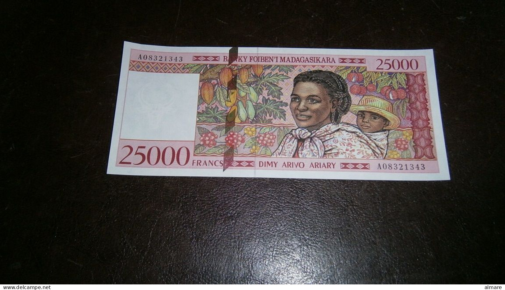 MADAGASCAR 25000 FRANCS 1998 UNC - Madagaskar