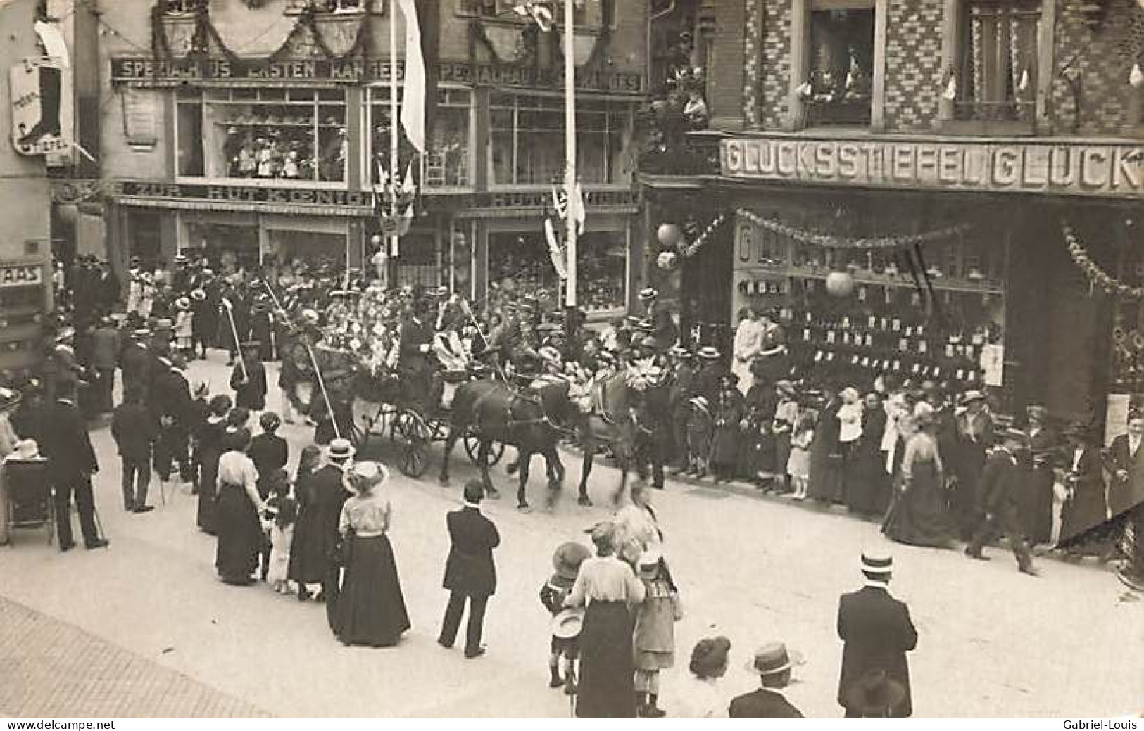 ALSACE MULHOUSE : CARTE PHOTO Alex Haas  Zur Hut Koenigin Défilé Fête Festen Parade - Mulhouse