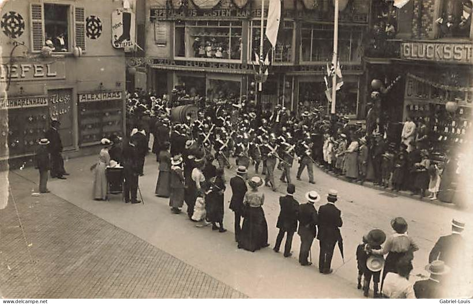 ALSACE MULHOUSE : CARTE PHOTO Alex Haas  Zur Hut Koenigin Défilé Fête Festen Parade - Mulhouse