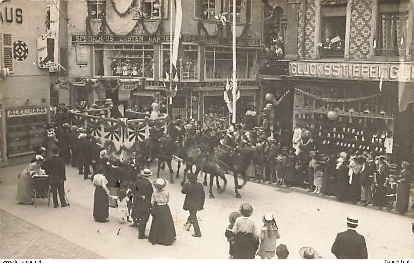 ALSACE MULHOUSE : CARTE PHOTO Alex Haas  Zur Hut Koenigin Défilé Fête Festen Parade Attelage - Mulhouse