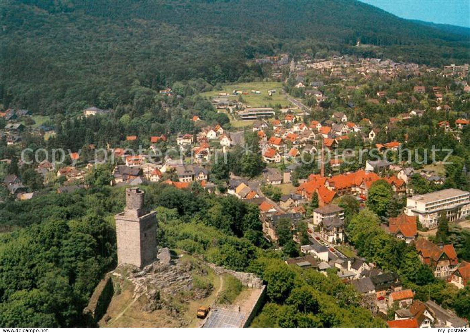 73779170 Koenigstein  Taunus Fliegeraufnahme Mit Burgruine Koenigstein Und Stadt - Königstein