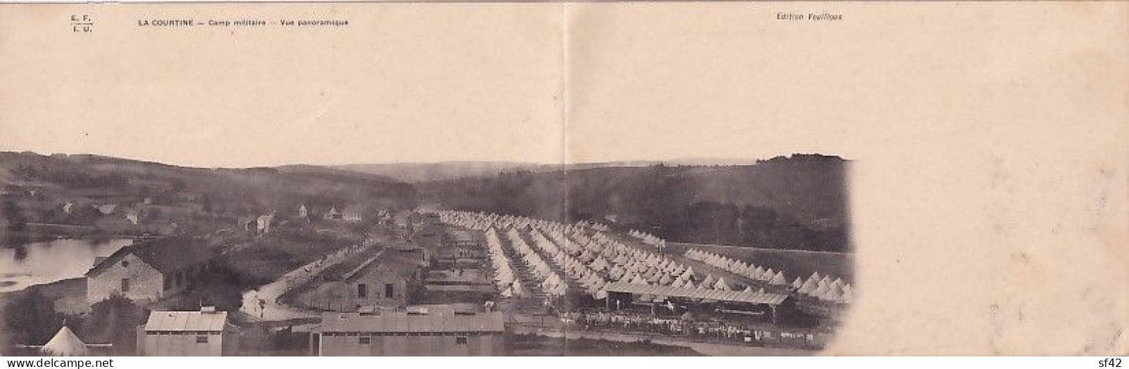 LA COURTINE      CAMP MILITAIRE   VUE PANORAMIQUE   DOUBLE PLIEE - Regimientos