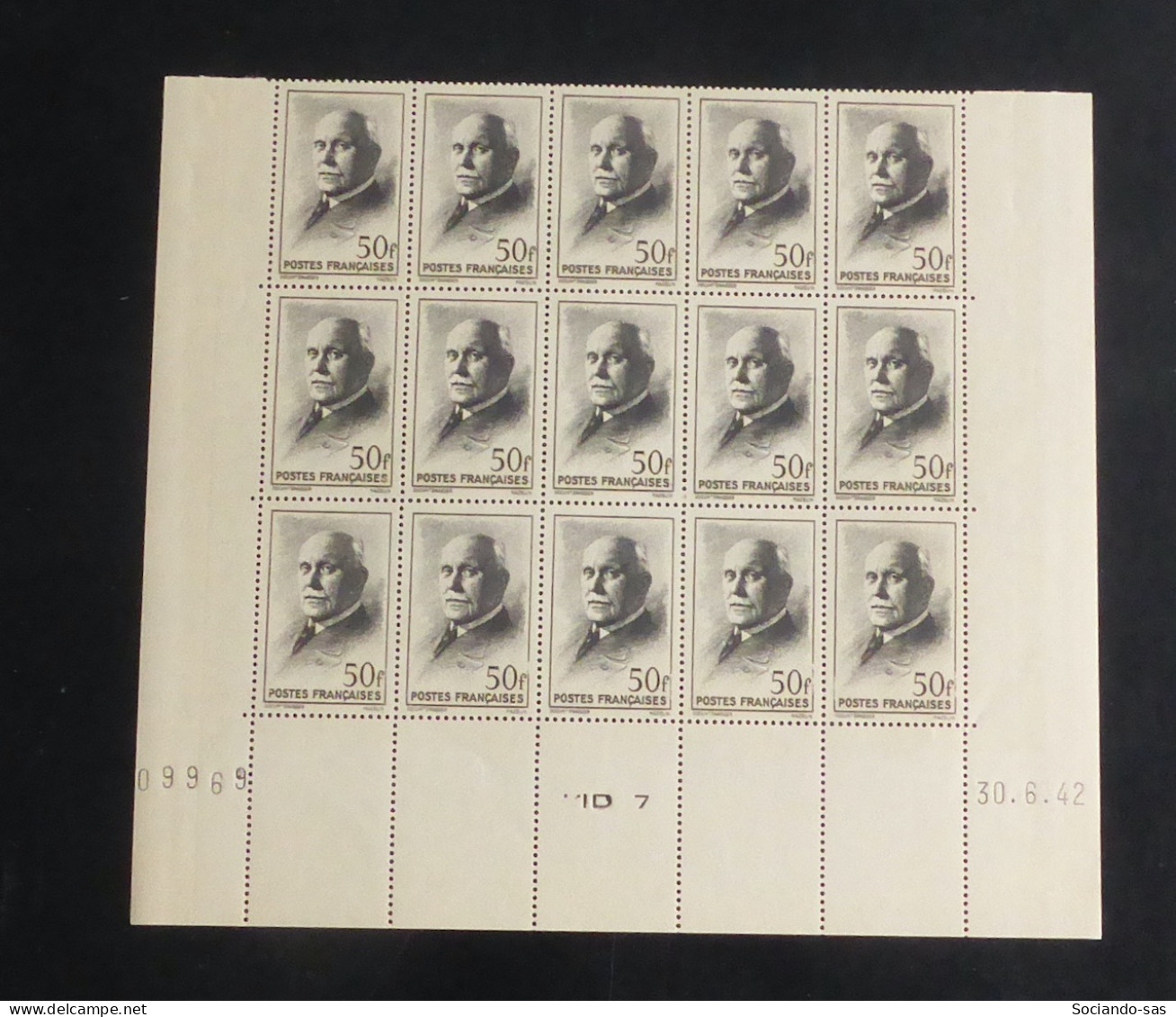 FRANCE - 1942 - N°YT. 525 - Pétain 50f - Bloc De 15 Bord De Feuille - Neuf Luxe ** / MNH / Postfrisch - Nuevos