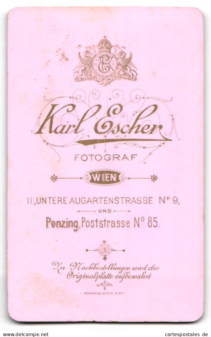 Fotografie Karl Escher, Wien, Untere Augartenstr. 9, Kleines Süsses Mädchen Im Mantel Und Mit Winterhut  - Anonieme Personen