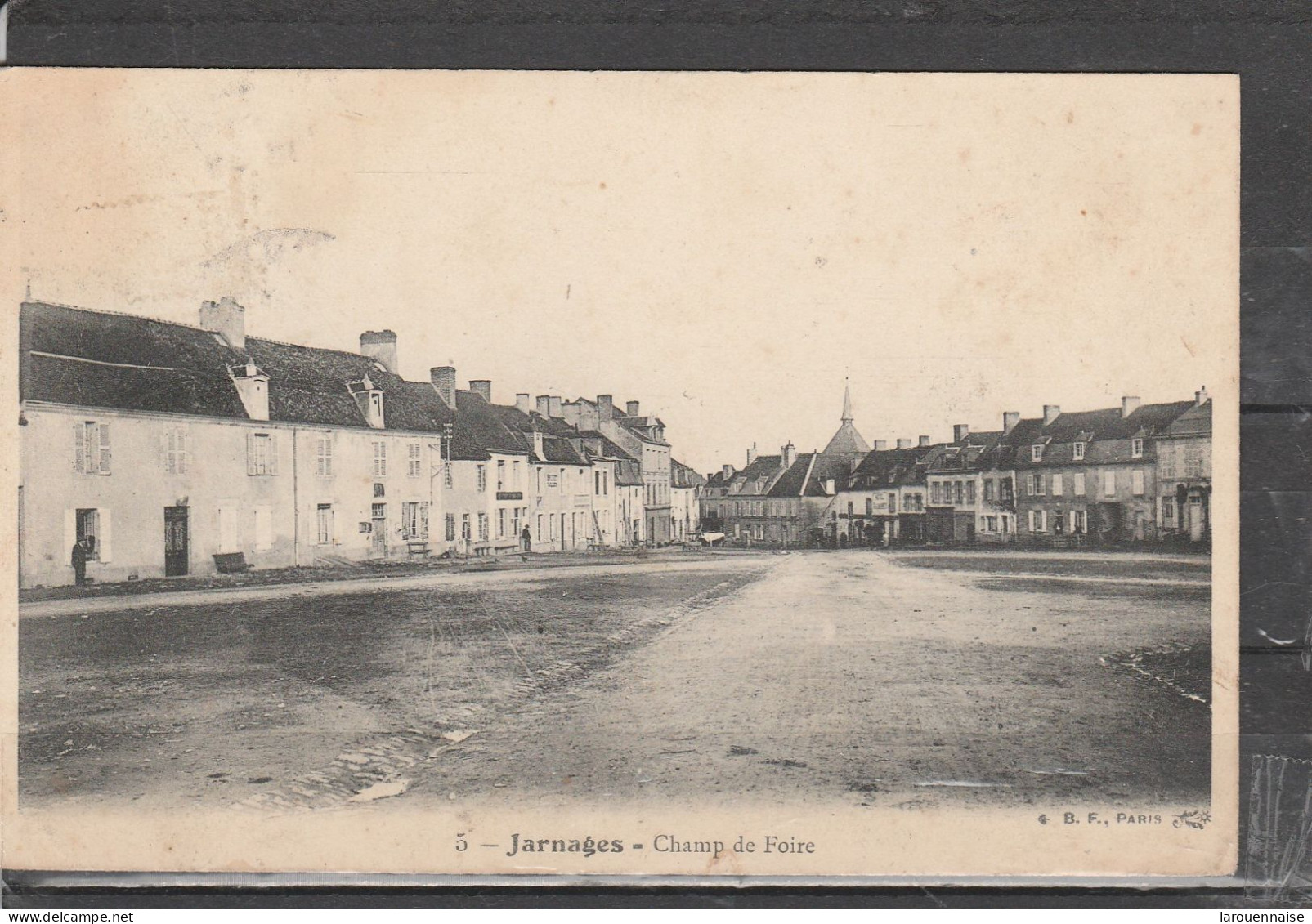 23 - JARNAGES - Champ De Foire - Autres & Non Classés