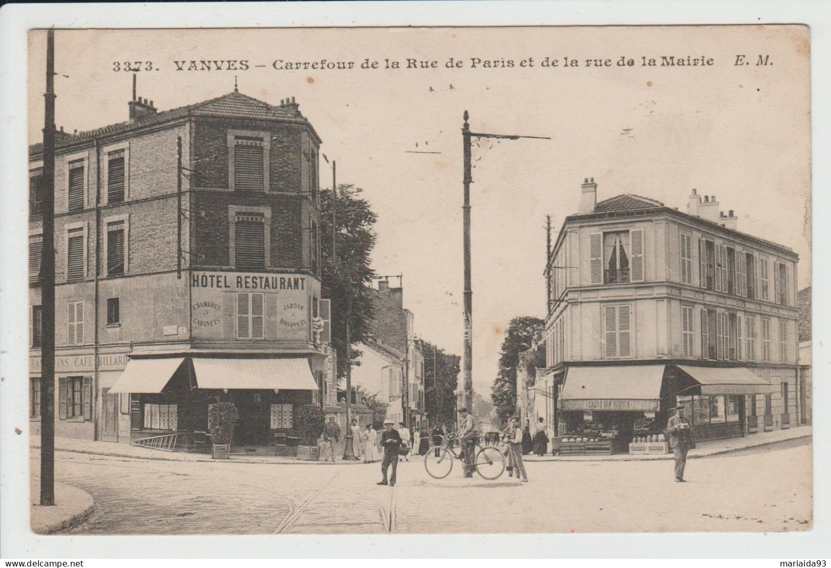 VANVES - HAUTS DE SEINE - CARREFOUR DE LA RUE DE PARIS ET DE LA RUE DE LA MAIRIE - Vanves