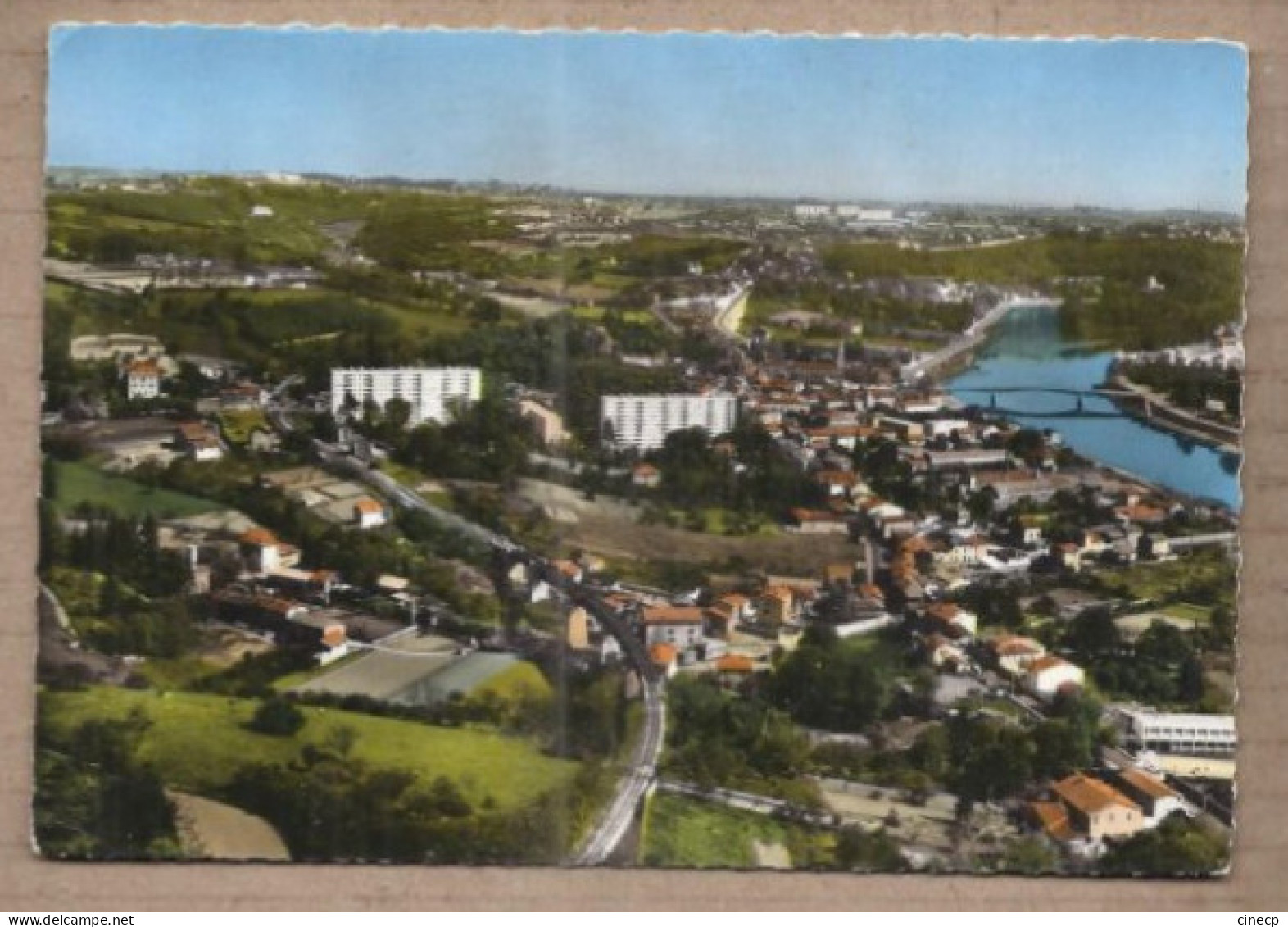 CPSM 69 - FONTAINES SUR SAONE - Vue Générale Aérienne Panoramique - TB PLAN VOIE CHEMIN DE FER IMMEUBLES HLM - Sonstige & Ohne Zuordnung