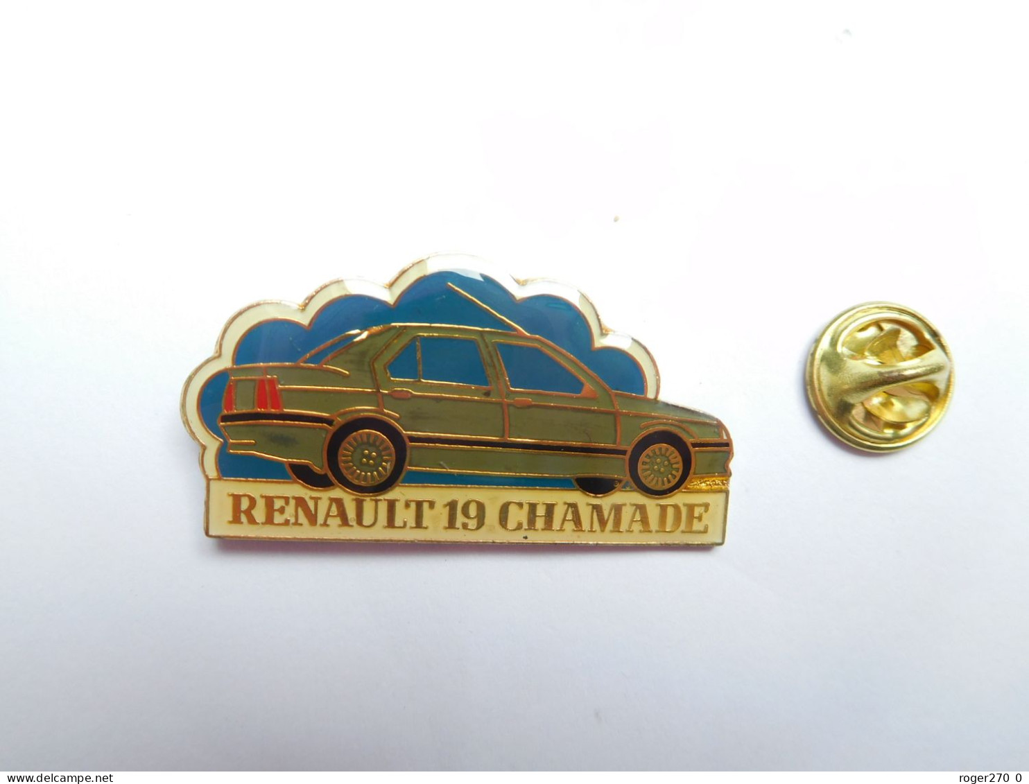 Beau Pin's , Auto Renault 19 Chamade , Verso Quadrillé - Renault