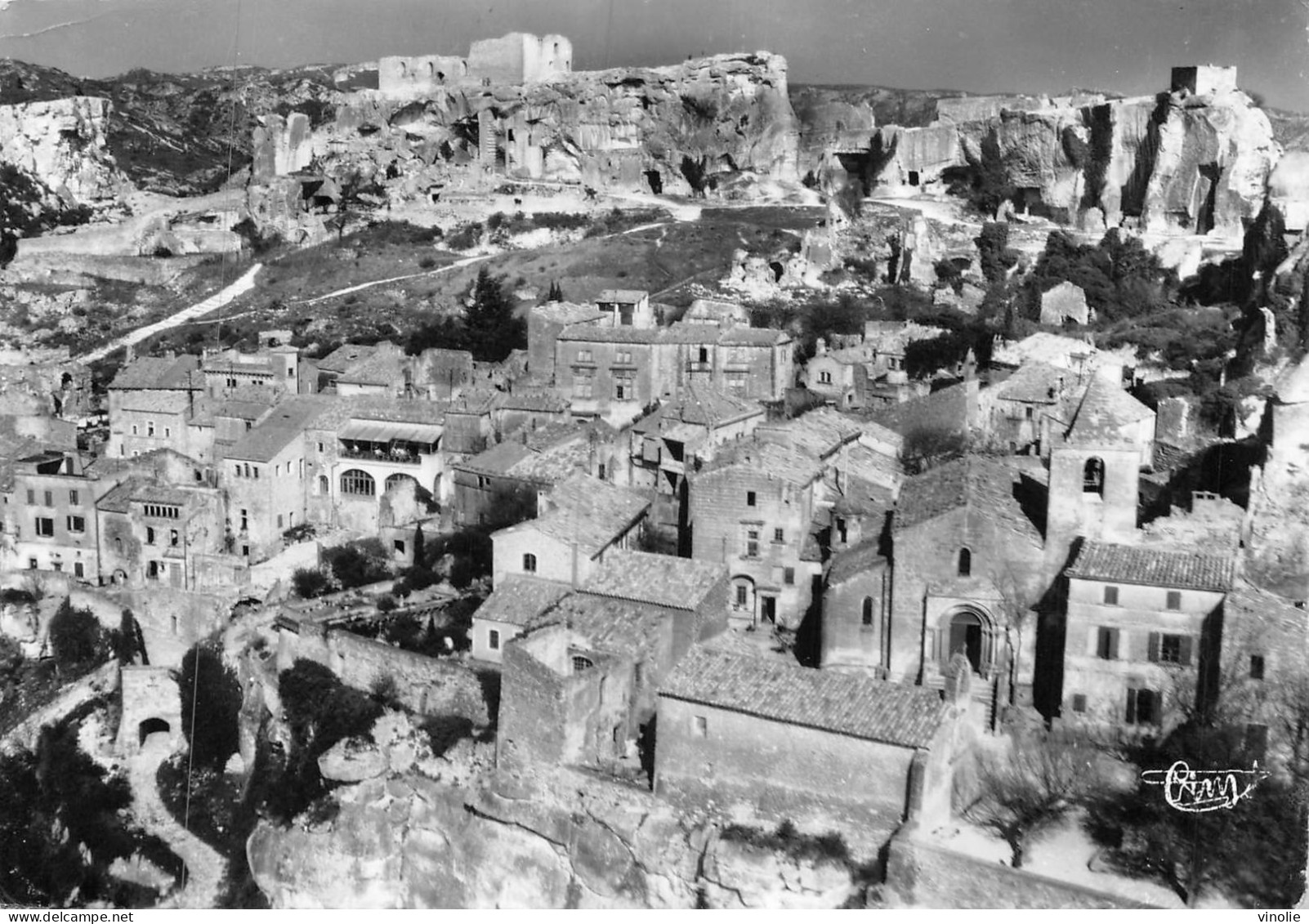 MO-24-437 : LES BAUX DE PROVENCE. VUE AERIENNE - Les-Baux-de-Provence