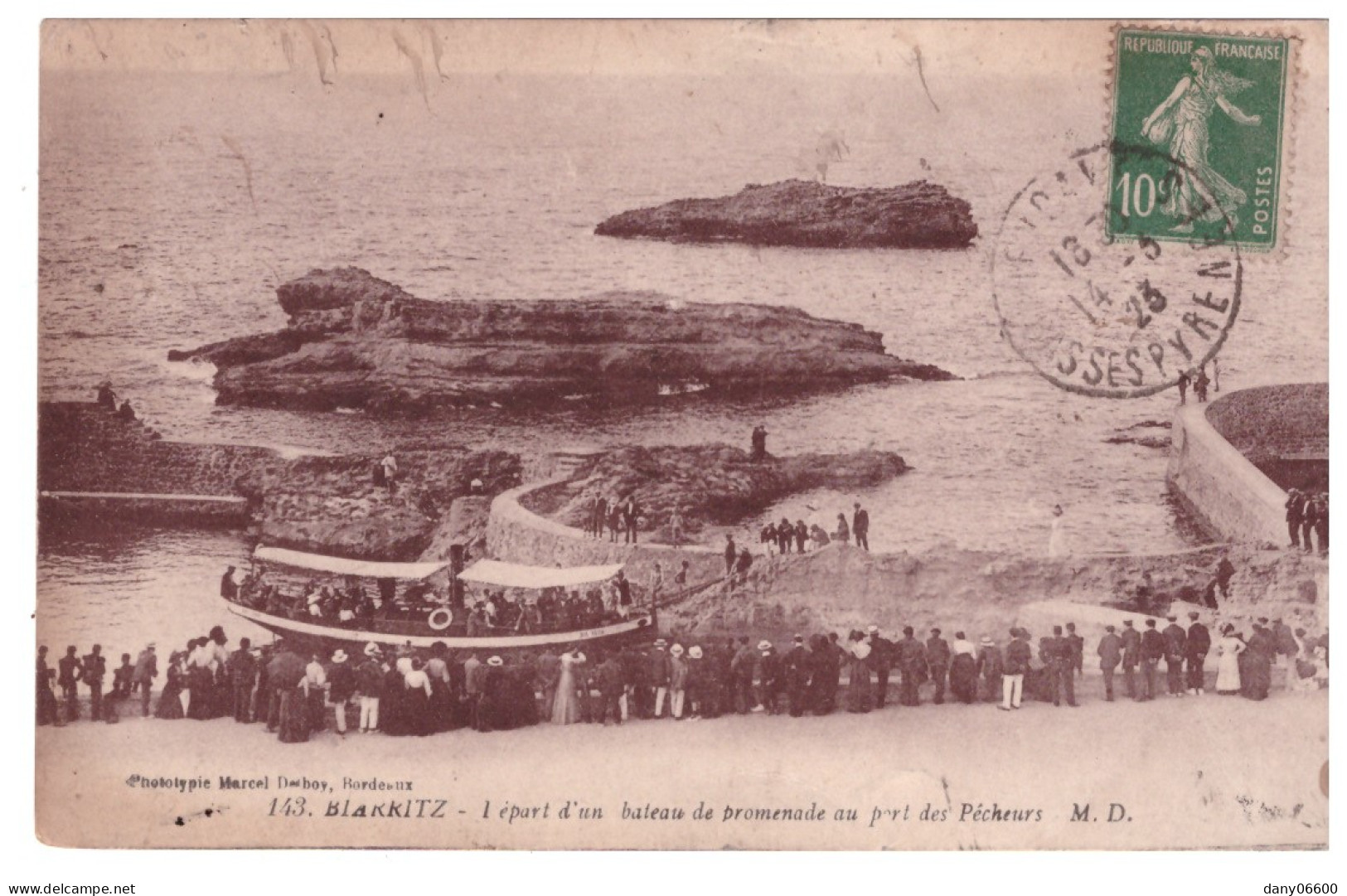 BIARRITZ - Départ D'un Bateau De Promenade Au Port Des Pêcheurs (carte Animée) - Biarritz