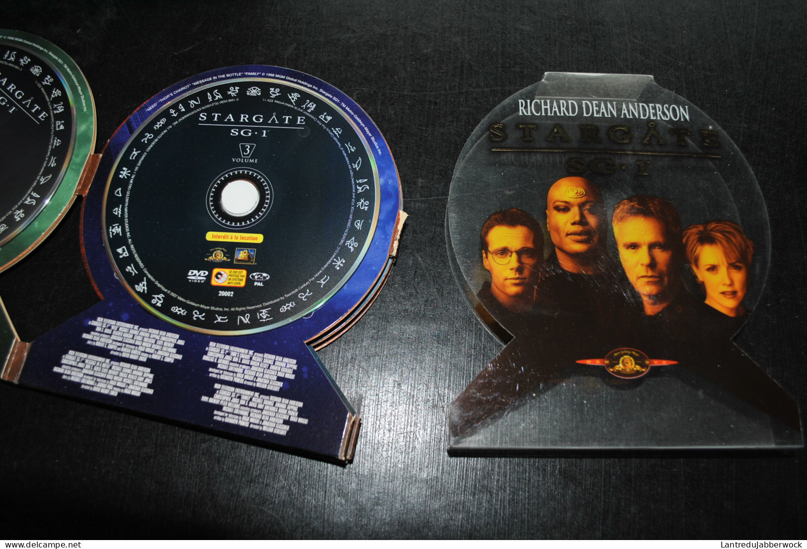 Intégrale DVD STARGATE SG 1 10 saisons + Continuum + L'arche de vérité COMPLET