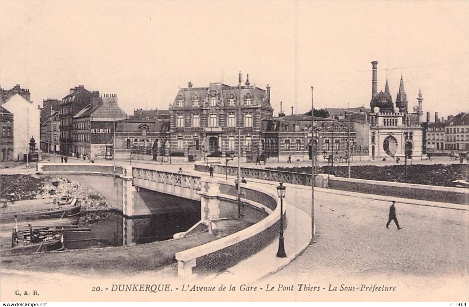 DUNKERQUE L'AVENUE DE LA GARE LE PONT THIERS LA SOUS PREFECTURE - Dunkerque