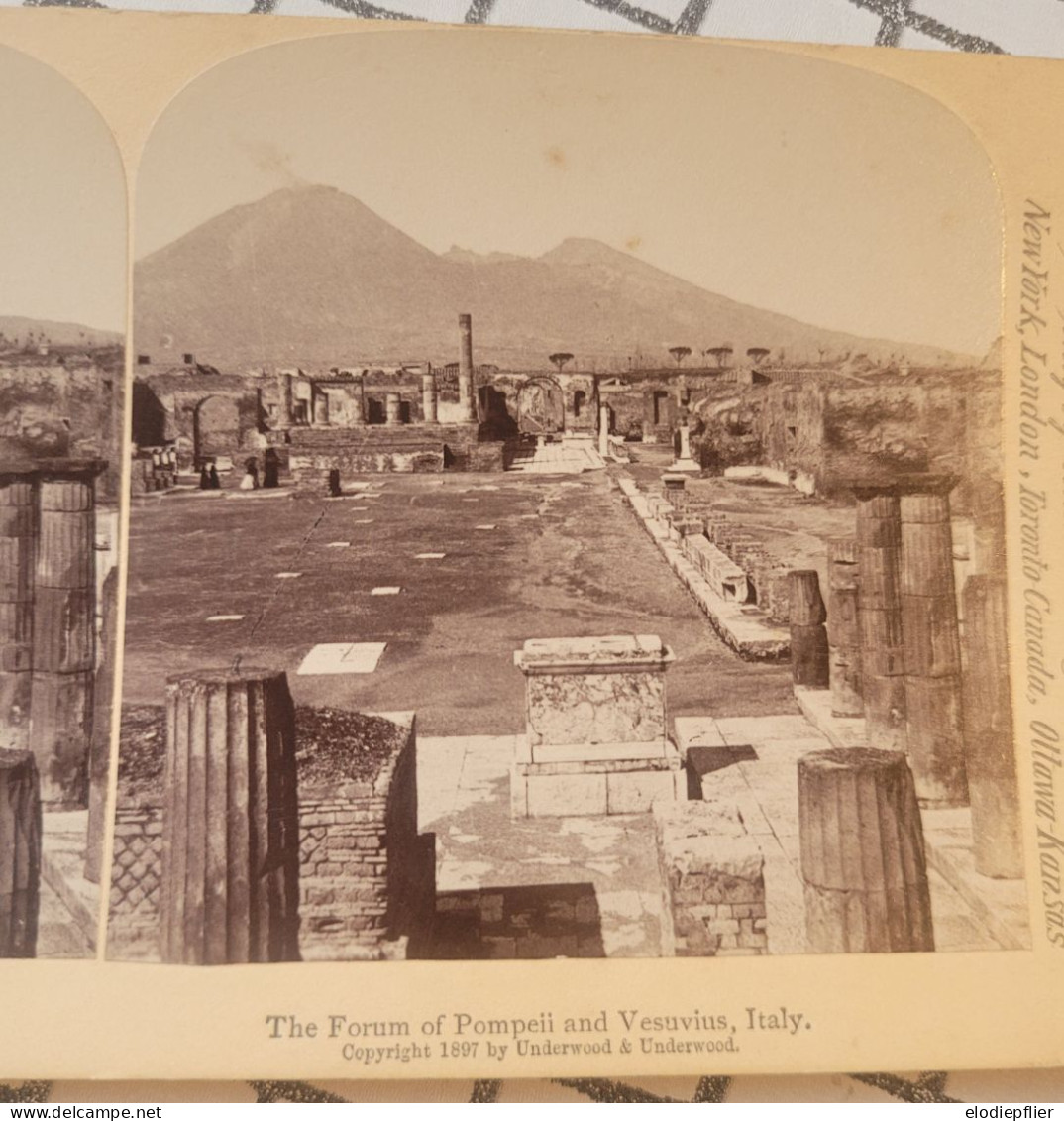 Le Forum De Pompei Et Le Vesuve, Italie. Underwood Stéréo - Stereoscoopen