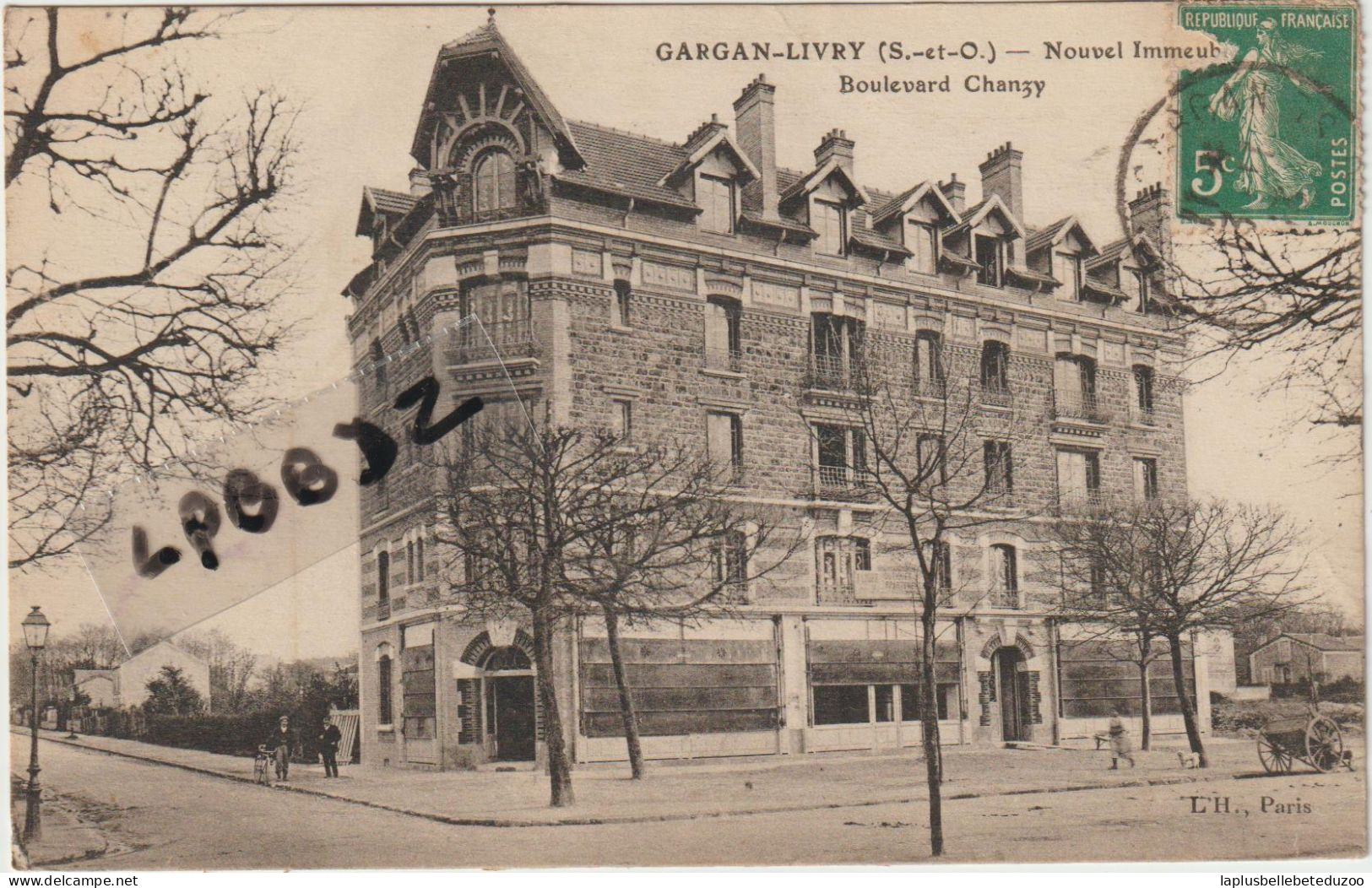 CPA - 93 - LIVRY GARGAN - Nouvel Immeuble Boulevard Chanzy - Animation - Pas Courant - 1913 - Livry Gargan