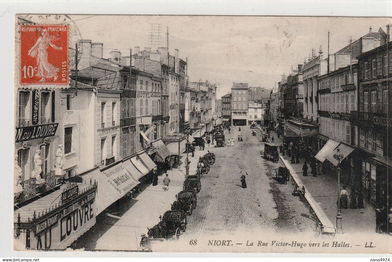 Niort - Rue Victor Hugo Vers Les Halles - Niort