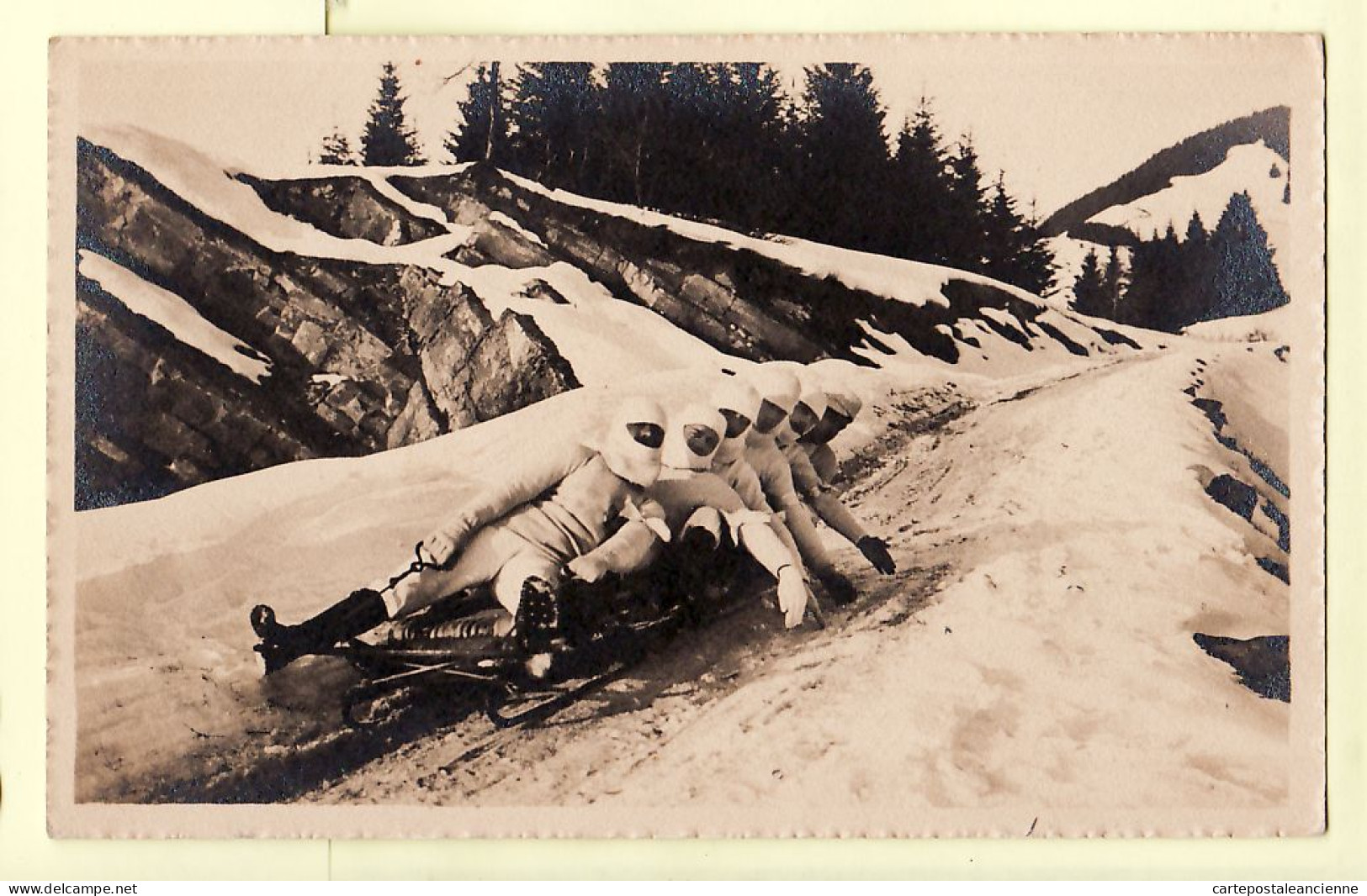 30251 / Une Partie BOBSLEIGH 6-Piste Naturelle BOBSLEIGHPARTIE SPORT HIVER 1945s-Phototypie NEUCHATEL 9342d - Other & Unclassified