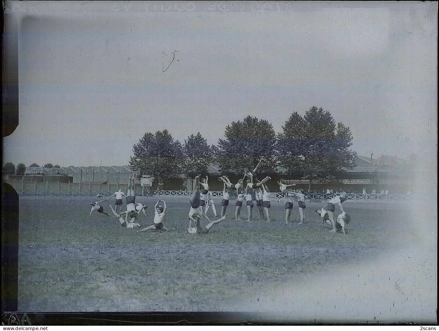 92 CLICHY - Ensemble De 12 PLAQUES DE VERRE Anciennes (1943) - STADE DE CLICHY, Gymnastique, Sport - Issy-les-Moulineaux - Clichy