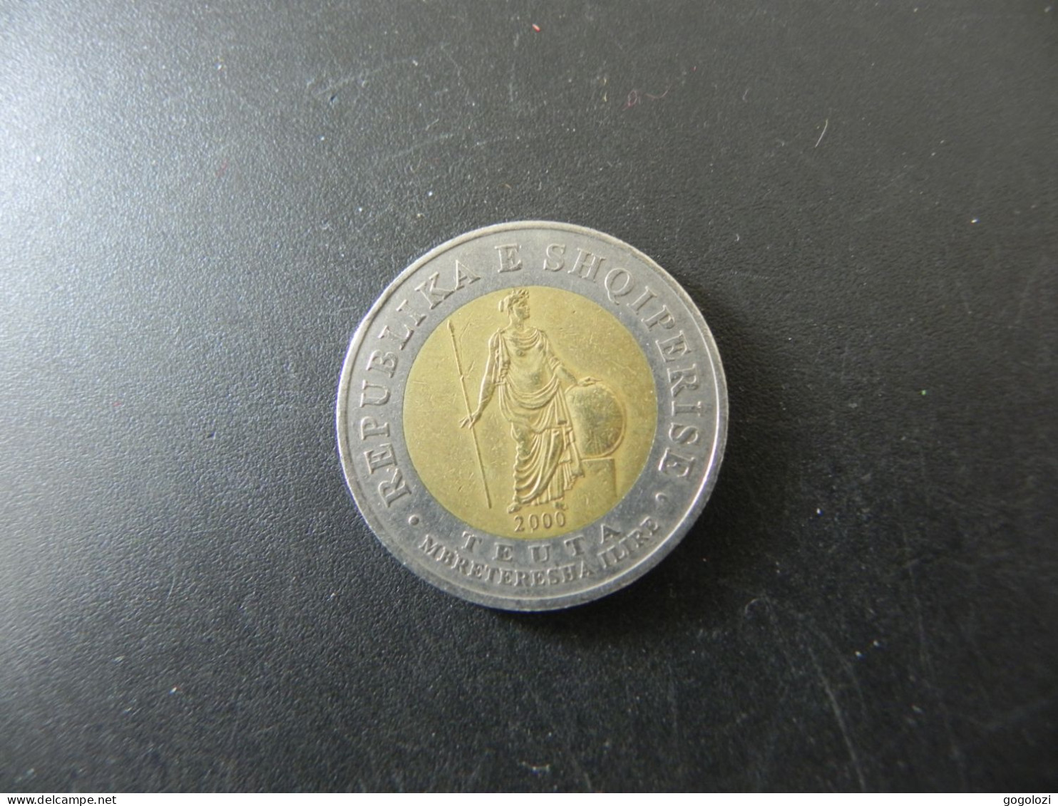 Albania 100 Leke 2000 - Albania