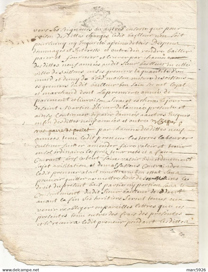 N°1984 ANCIENNE LETTRE PAR DEVANT LES NOTAIRES ROYAUX A SOISSONS A DECHIFFRER DATE 1685 - Historische Dokumente