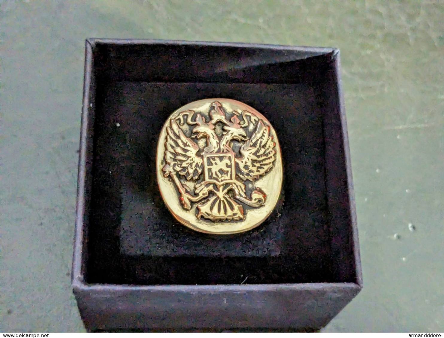 Grosse Bague Chevalière Bronze Laiton Sceau Blason Russe Russie Armoiries Urss - Otros & Sin Clasificación