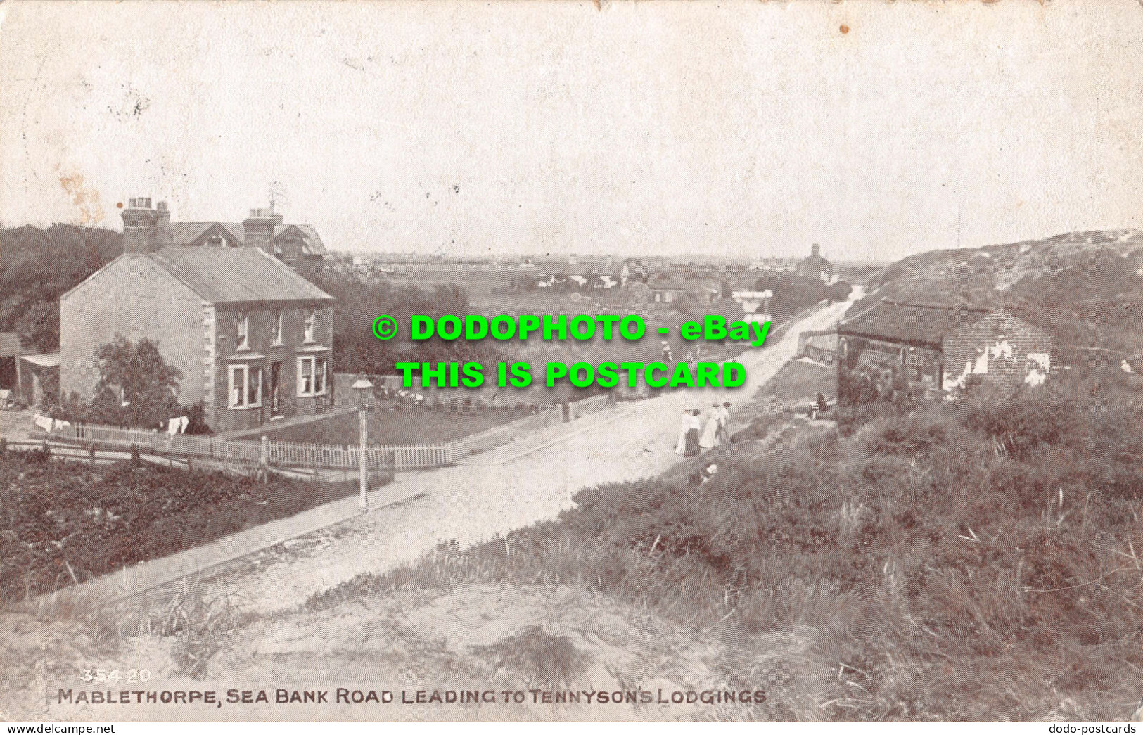 R537174 Mablethorpe. Sea Bank Road Leading To Tennyson Lodgings. The Photochrom. - Monde