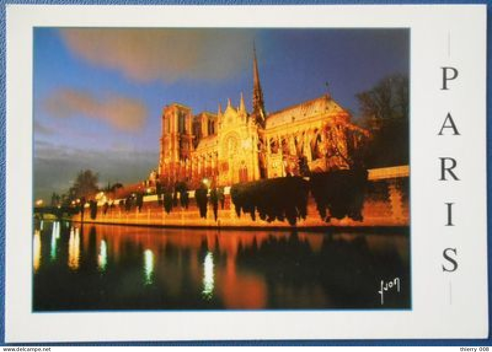 F34  Paris 75  Notre-Dame Illuminée - Notre Dame Von Paris