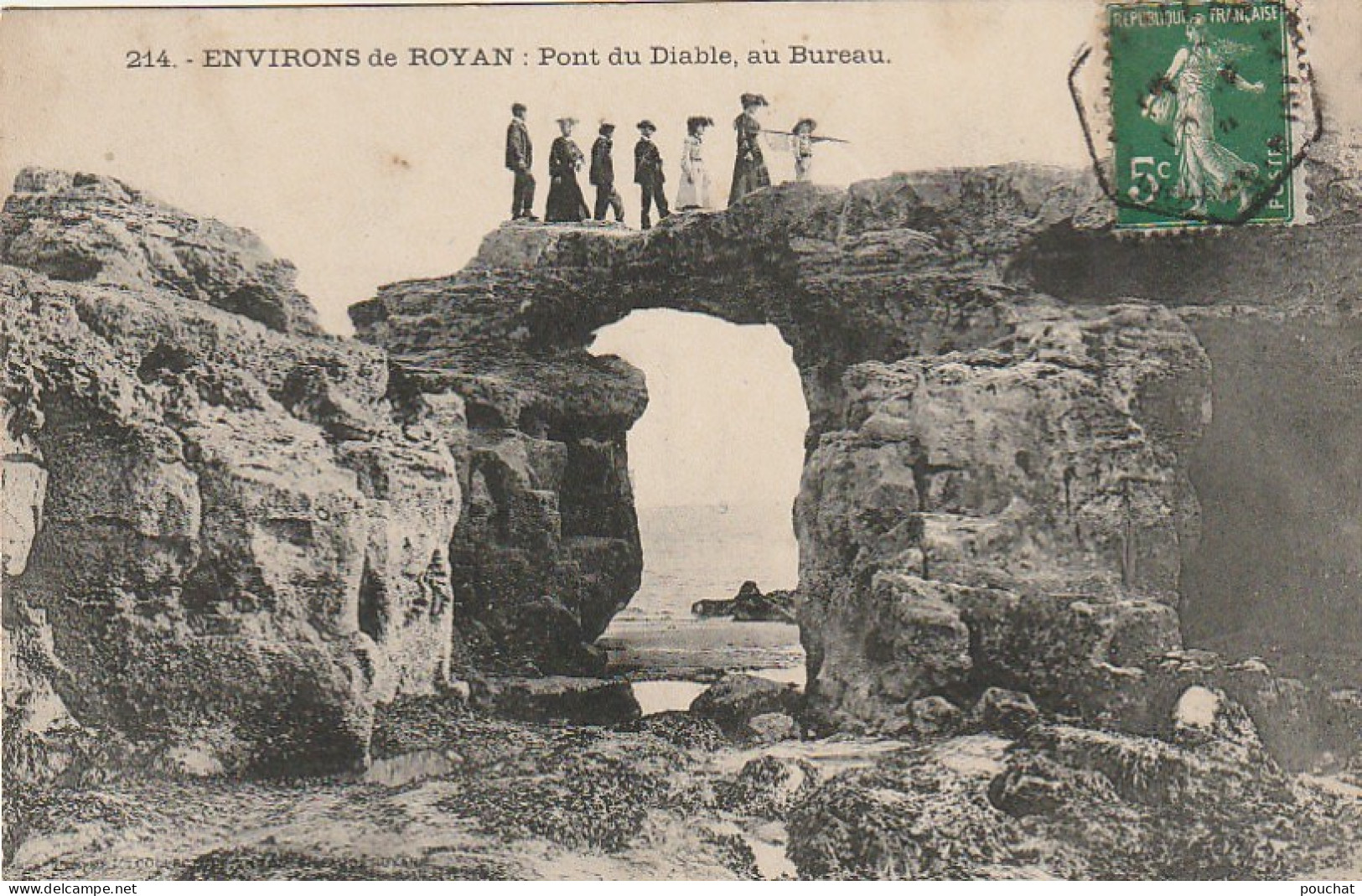 AL26 -(17) ENVIRONS DE  ROYAN - PONT DU DIABLE , AU BUREAU -  ANIMATION -  ENFANT AVEC  EPUISETTE  -   2 SCANS  . - Royan