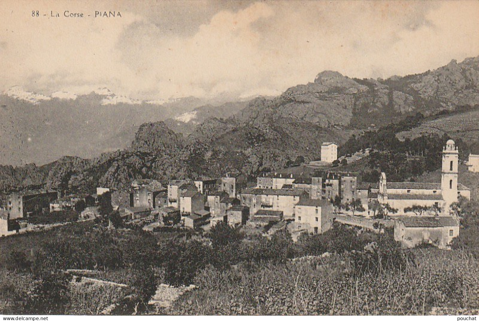 BE5  -(20) PIANA ( CORSE ) -  VUE  GENERALE  -  EGLISE  -   2 SCANS - Other & Unclassified