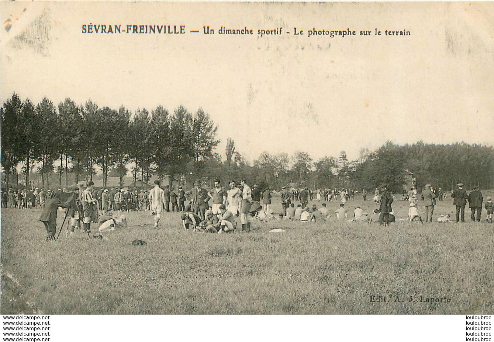 SEVRAN FREINVILLE UN DIMANCHE SPORTIF LE PHOTOGRAPHE SUR LE TERRAIN - Sevran