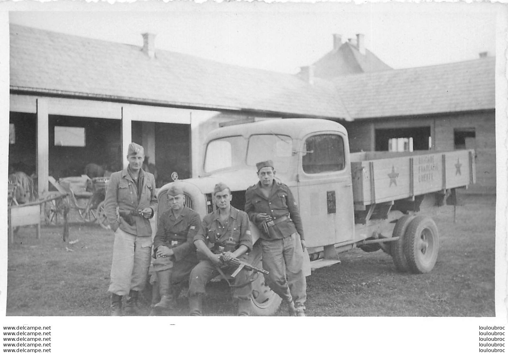 CARTE PHOTO YOUGOSLAVIE SOLDATS YOUGOSLAVES SECONDE GUERRE MONDIALE R8 - Guerra 1939-45