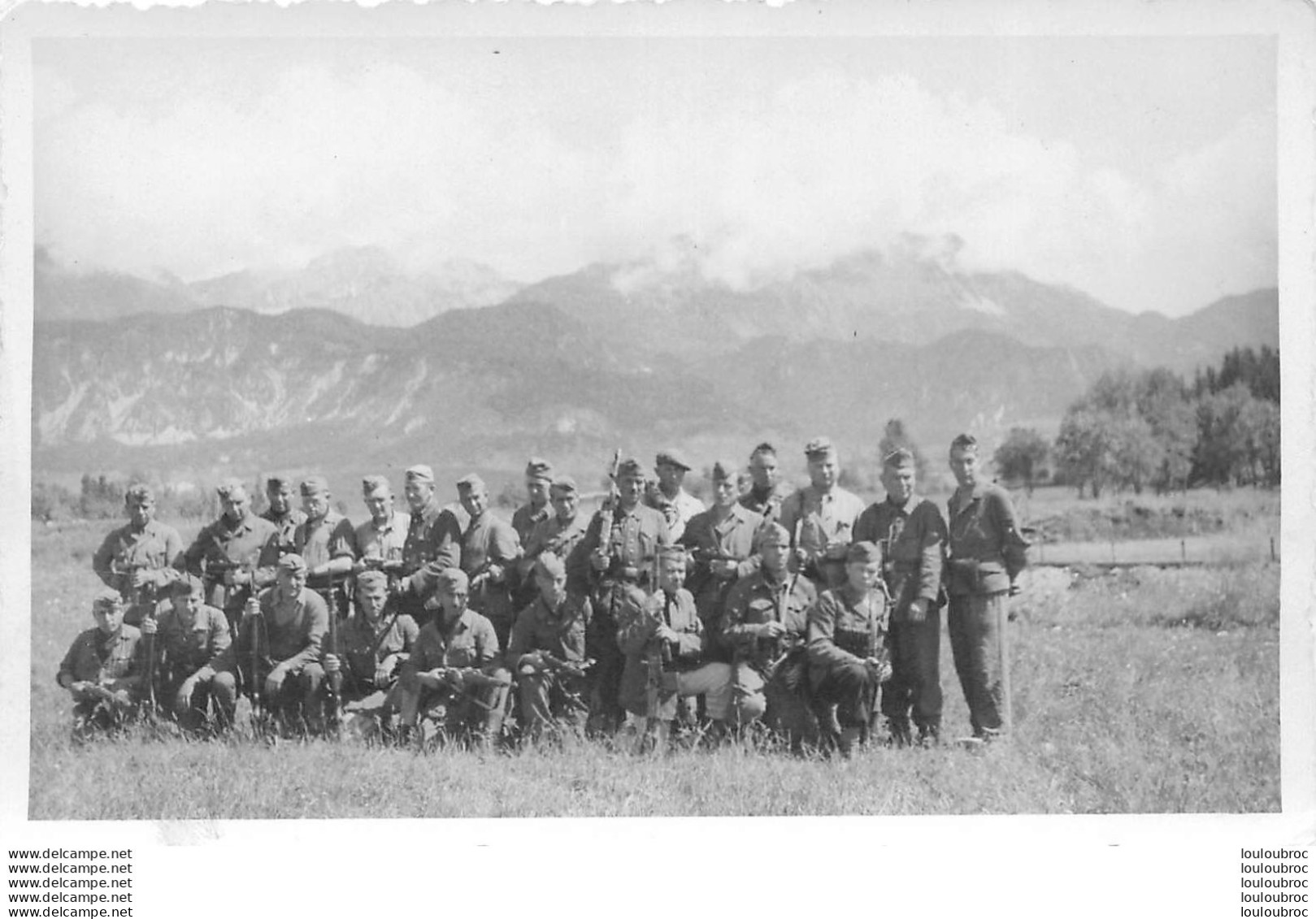 CARTE PHOTO YOUGOSLAVIE SOLDATS YOUGOSLAVES SECONDE GUERRE MONDIALE R50 - Guerra 1939-45