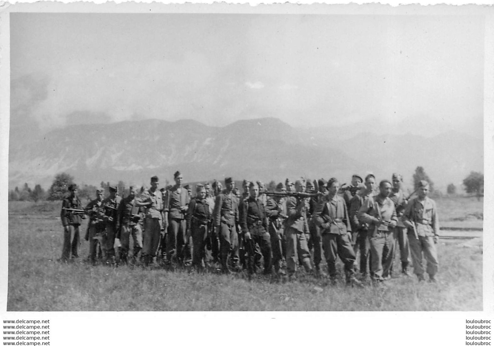 CARTE PHOTO YOUGOSLAVIE SOLDATS YOUGOSLAVES SECONDE GUERRE MONDIALE R37 - Guerra 1939-45