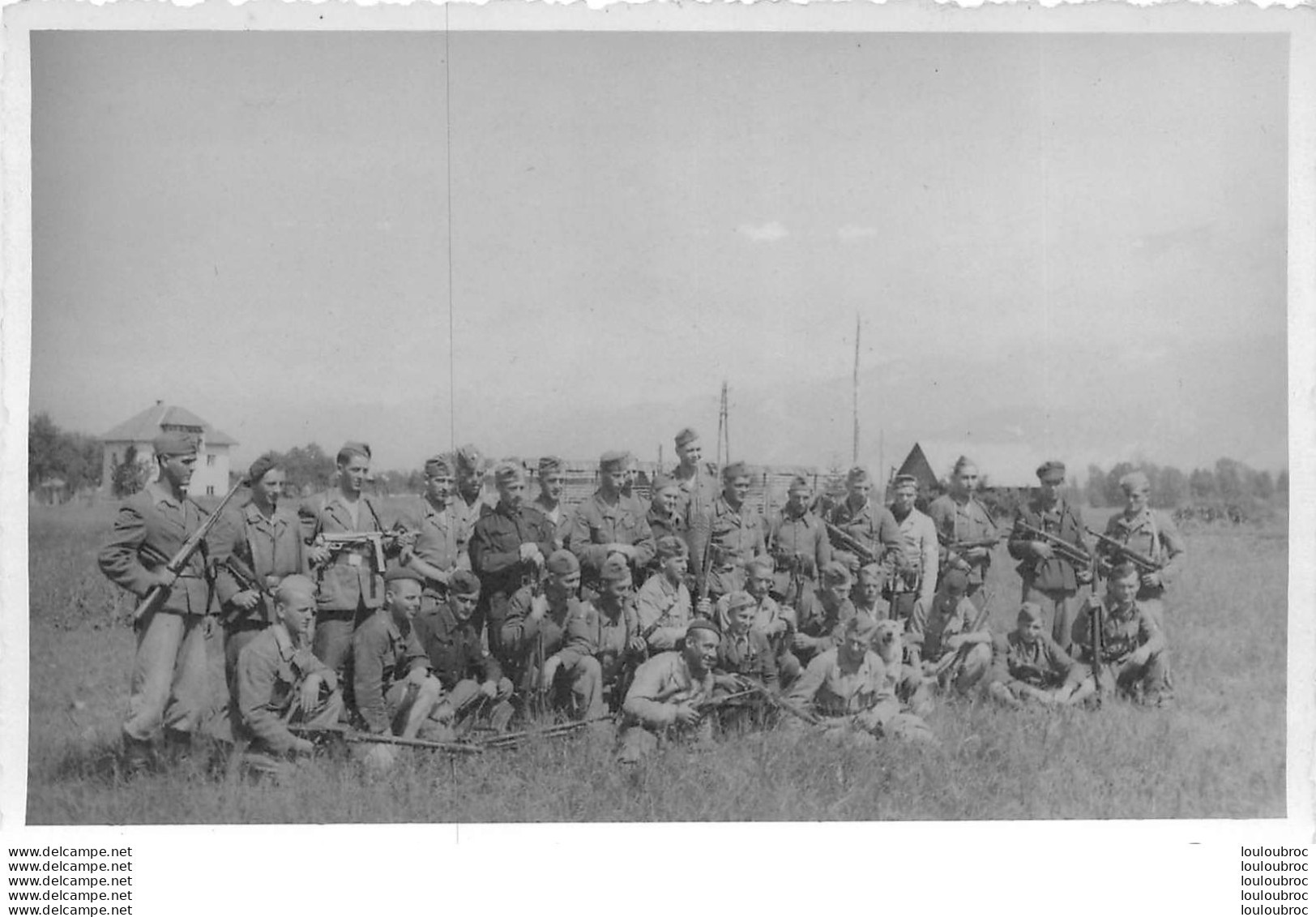 CARTE PHOTO YOUGOSLAVIE SOLDATS YOUGOSLAVES SECONDE GUERRE MONDIALE R24 - Oorlog 1939-45