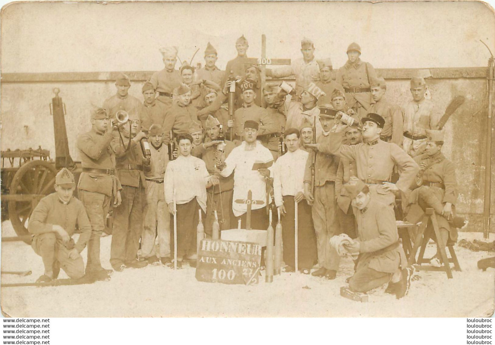 CARTE PHOTO  LES ANCIENS DE LA 27/2 PERE CENT - Regimenten