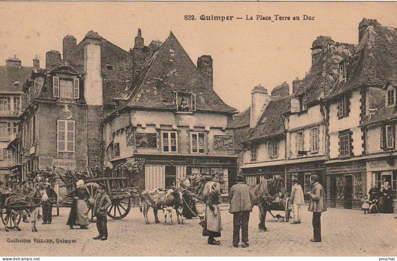 BE24 -(29) QUIMPER - LA PLACE TERRE AU DUC - COMMERCES  - ANIMATION - ATTELAGES  BOEUFS, ANE  -  2 SCANS - Quimper