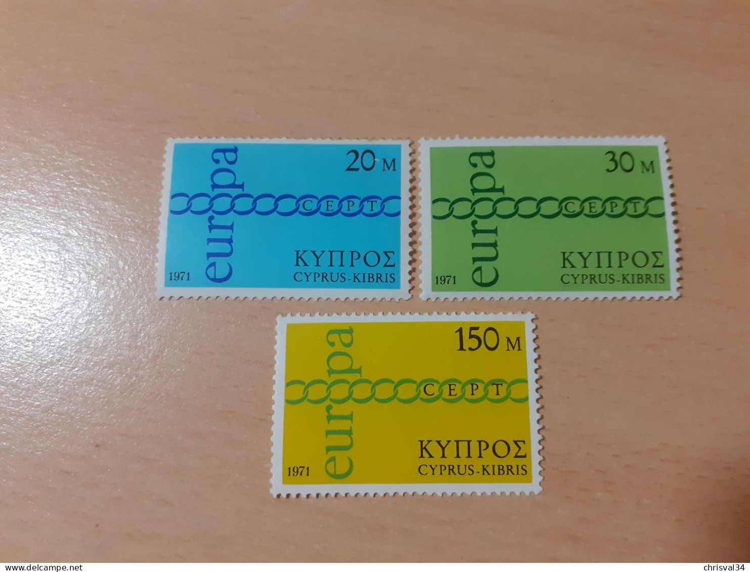 TIMBRES     CHYPRE   ANNEE   1971   N  351  A  353   COTE  4,50  EUROS   NEUFS  LUXE** - Neufs