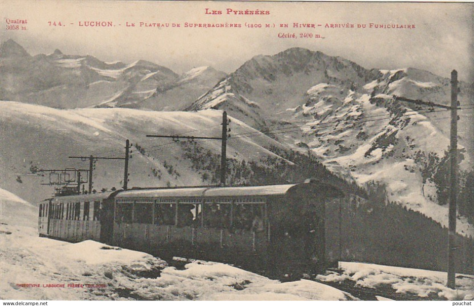 CE16 -(31) LUCHON  - LE PLATEAU DE SUPERBAGNERES   EN HIVER  -  ARRIVEE DU FUNICULAIRE   -  2 SCANS - Luchon