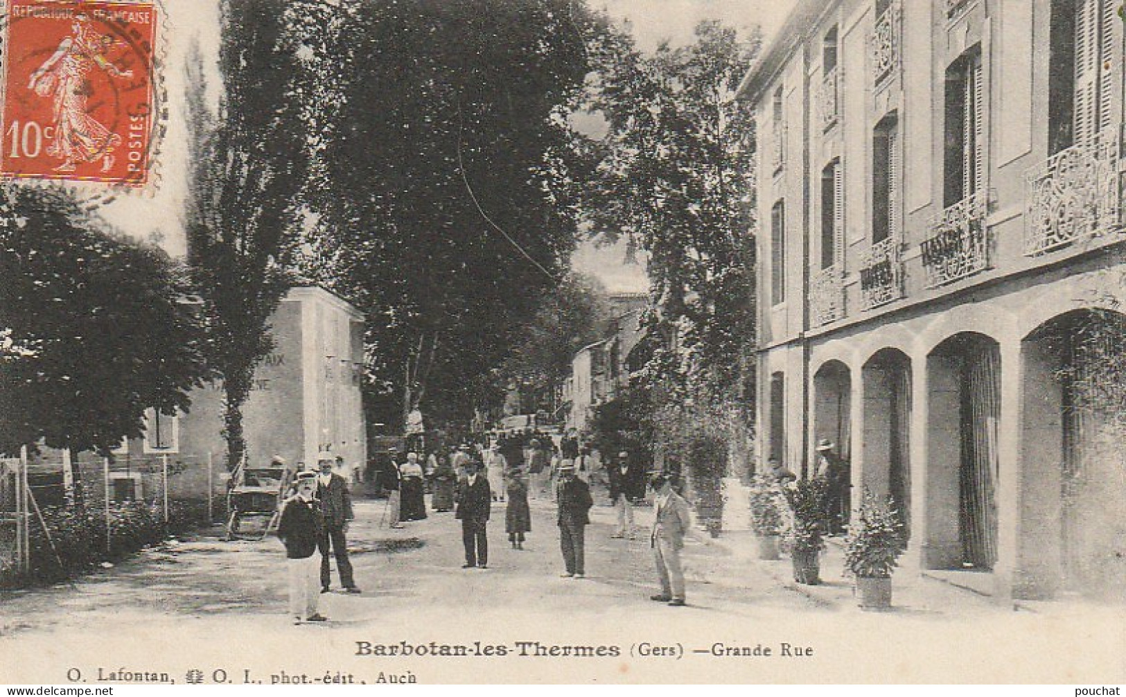 CE22 -(32) BARBOTAN LES THERMES  -  GRANDE RUE  - ANIMATION  -  HOTEL HENRI IV  -  2 SCANS - Barbotan