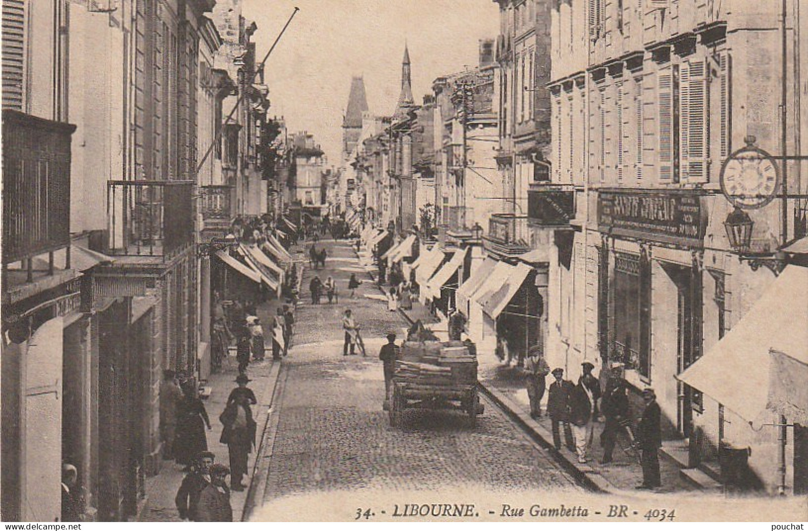 CE 25 -(33) LIBOURNE  - RUE GAMBETTA -  ANIMATION -  COMMERCANTS ET PROMENEURS -  CHARRETTE  A CHEVAL    -  2 SCANS - Libourne