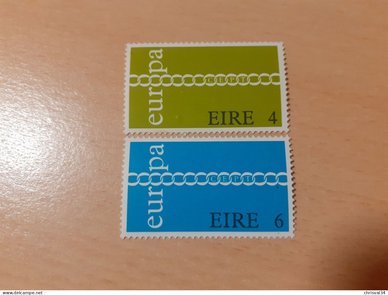 TIMBRES     IRLANDE   ANNEE   1971   N  267  /  268   COTE  5,00  EUROS   NEUFS  LUXE** - Unused Stamps