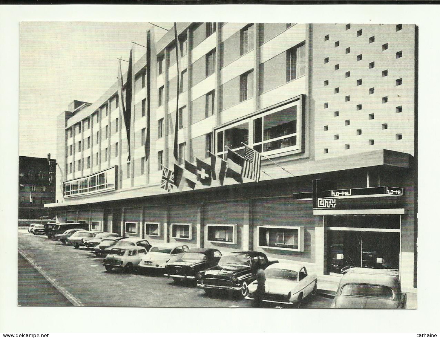 SUISSE . HOTEL CITY BASEL .  BMW V860  . Mini Morris  . Opel Capitan  . Peugeot 403  .Renault Caravelle Floride - Sonstige & Ohne Zuordnung