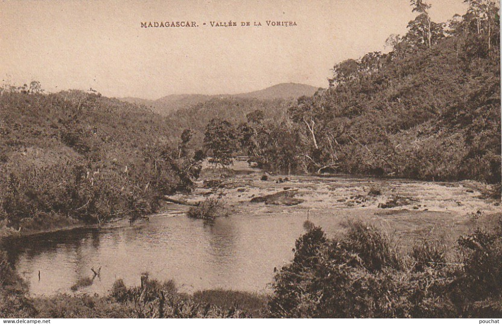 CE6 - VALLEE DE LA VOHITRA  (  MADAGASCAR ) -  2 SCANS - Madagascar